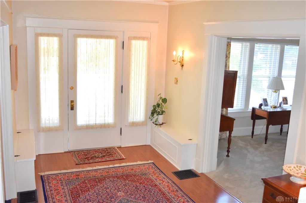 211 W Greene Property Photo 8