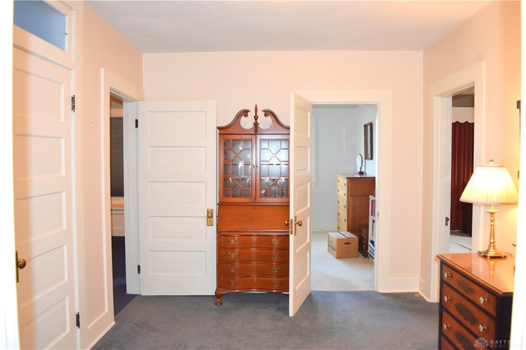 211 W Greene Property Photo 57