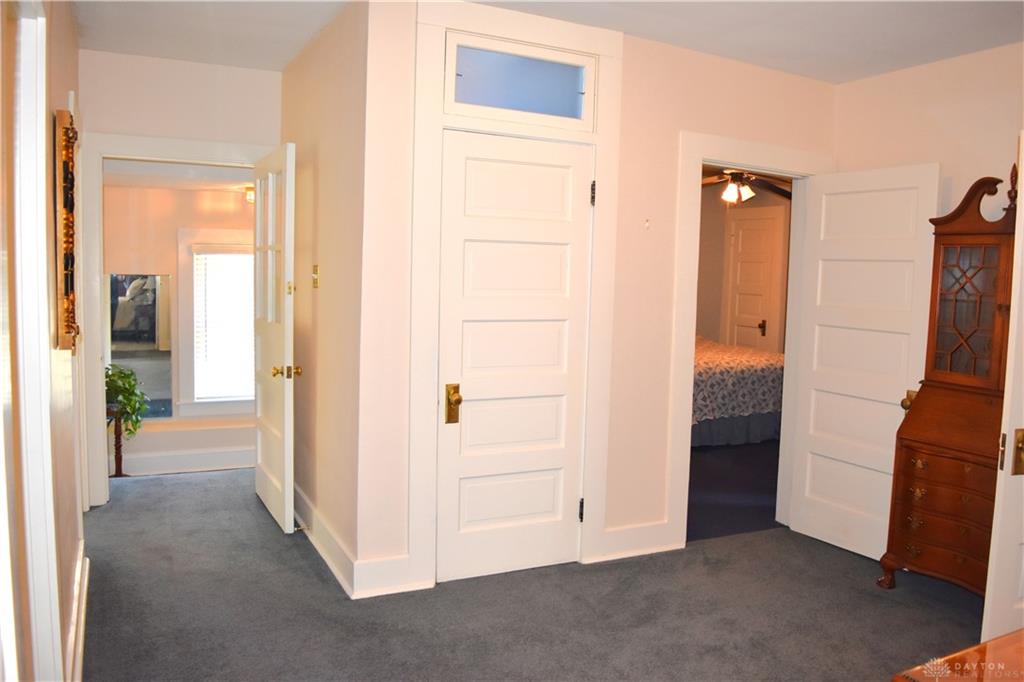 211 W Greene Property Photo 58