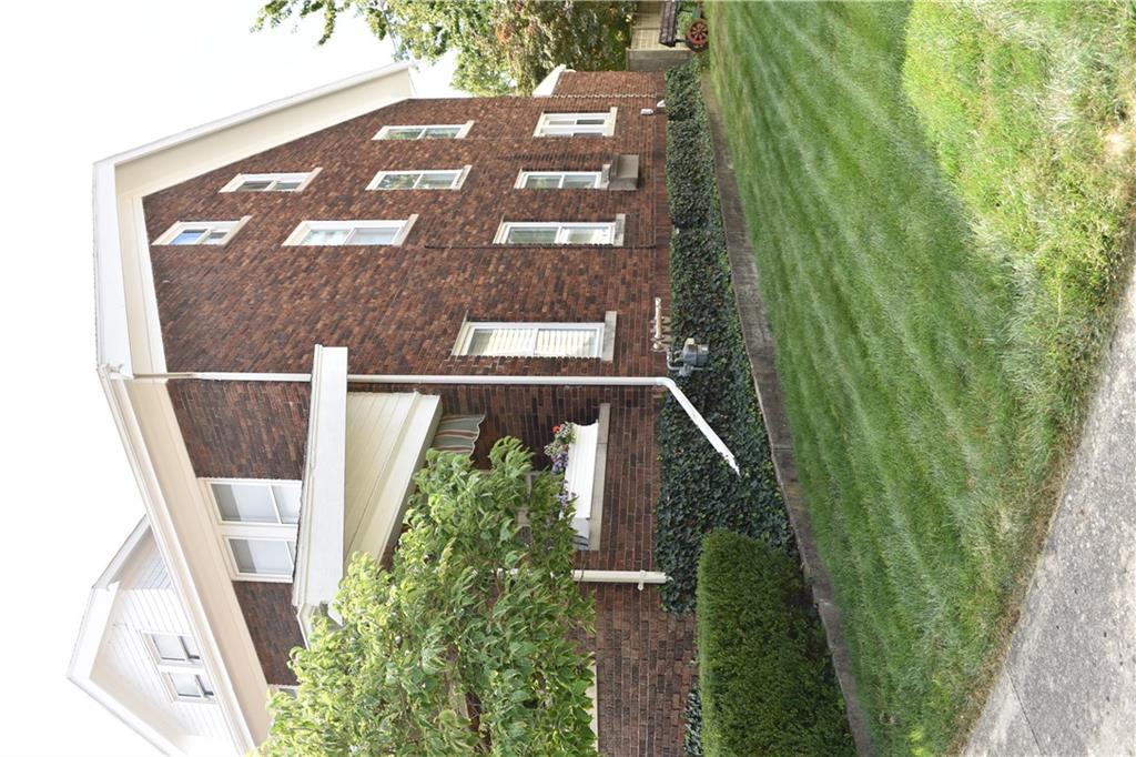 211 W Greene Property Photo 67