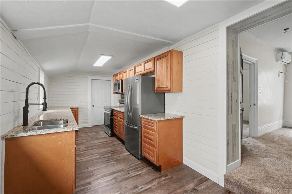 419 Harrison Property Photo 18