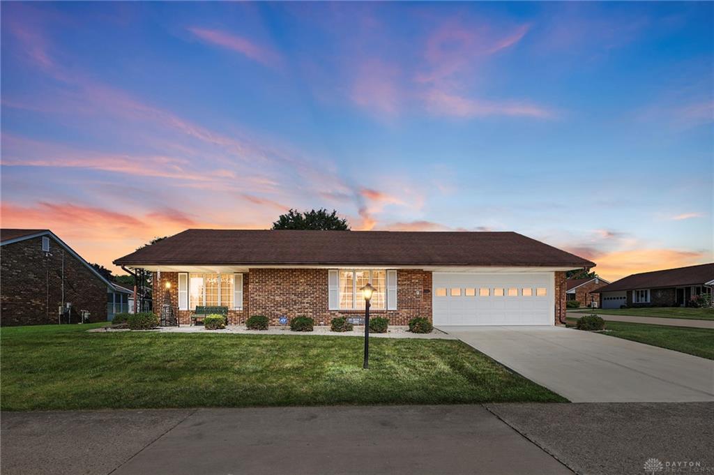 3023 Brixton Property Photo 1
