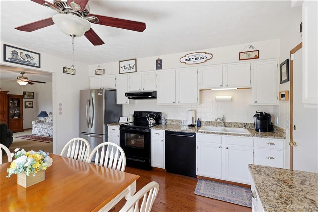 3023 Brixton Property Photo 16