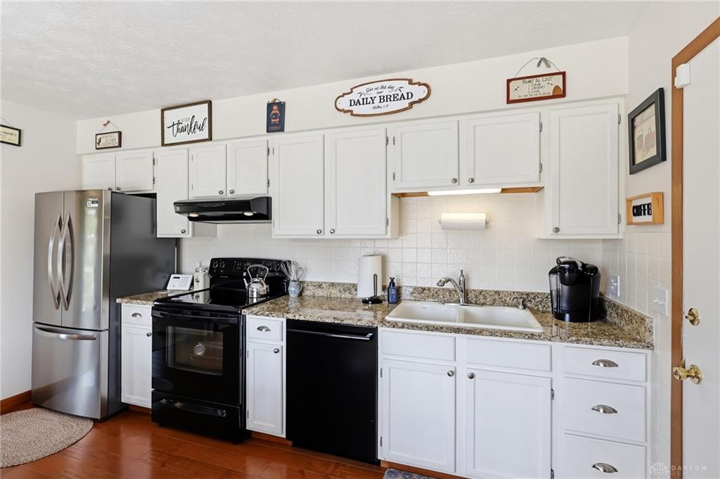 3023 Brixton Property Photo 18