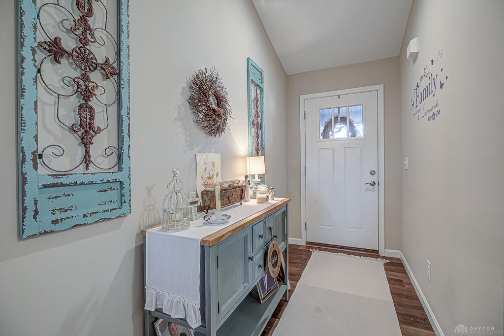 1211 Redbud Property Photo 4