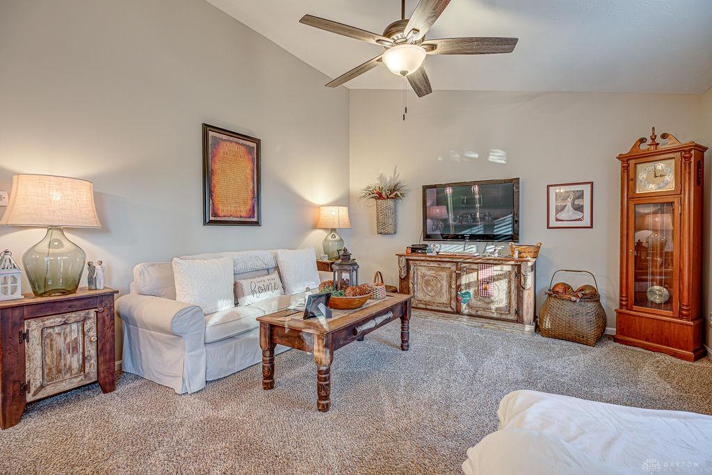1211 Redbud Property Photo 11