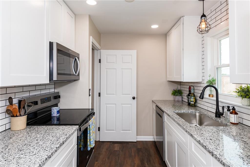 111 Wagner Property Photo 16