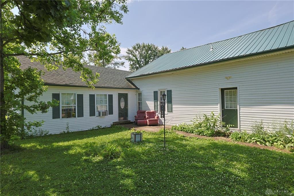8524 Main Property Photo 4