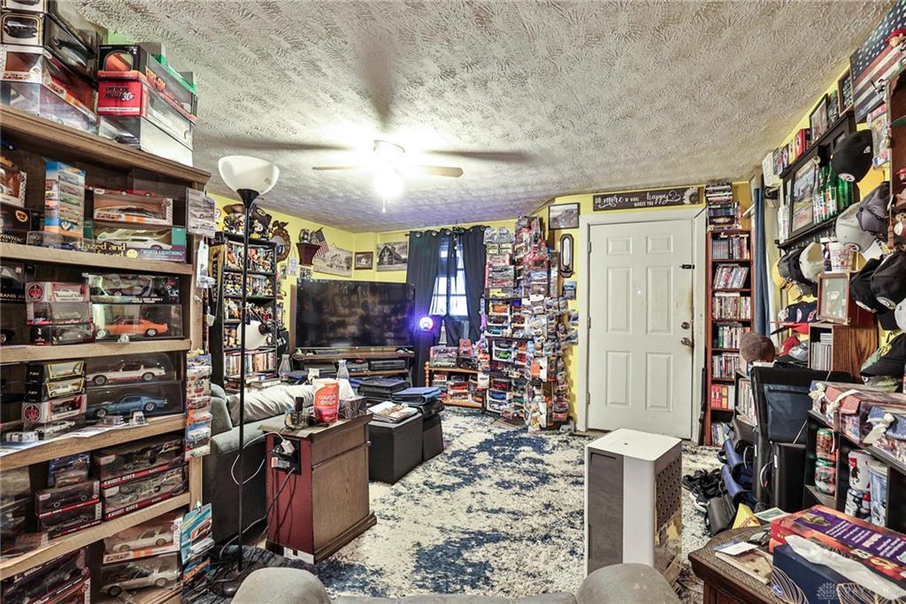 8524 Main Property Photo 7