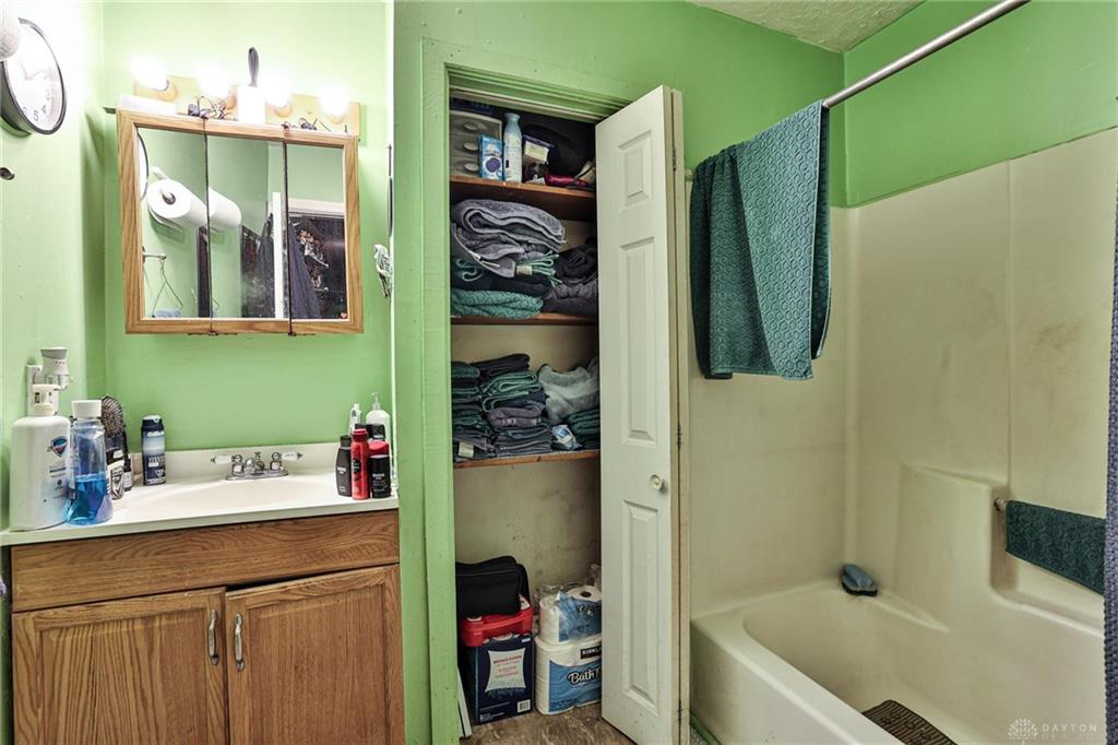 8524 Main Property Photo 15