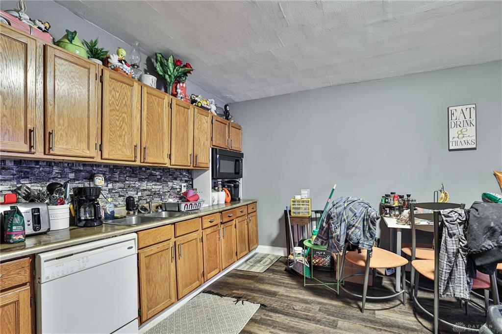 8524 Main Property Photo 24