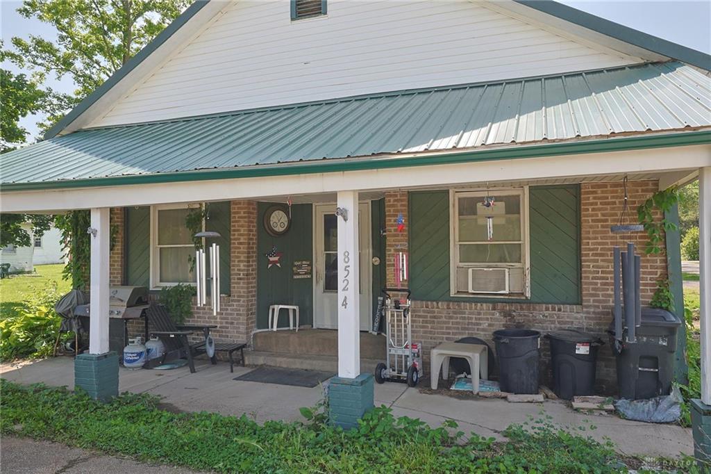 8524 Main Property Photo 29