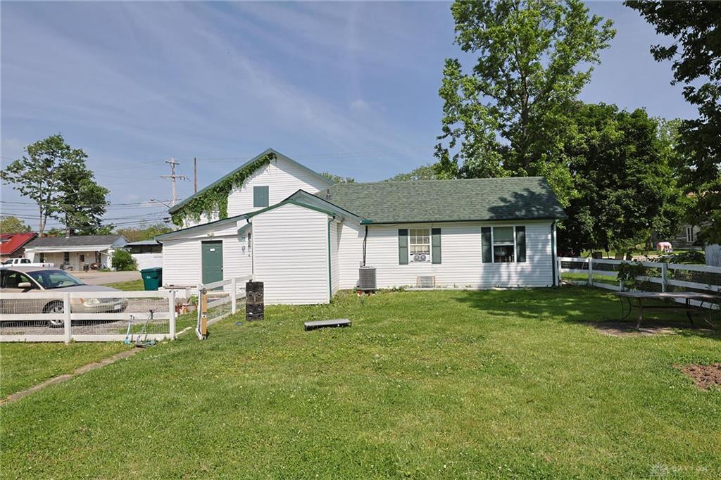 8524 Main Property Photo 32