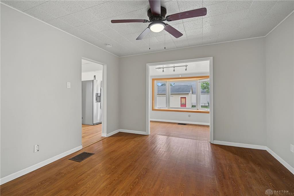 1630 Rosemont Property Photo 8