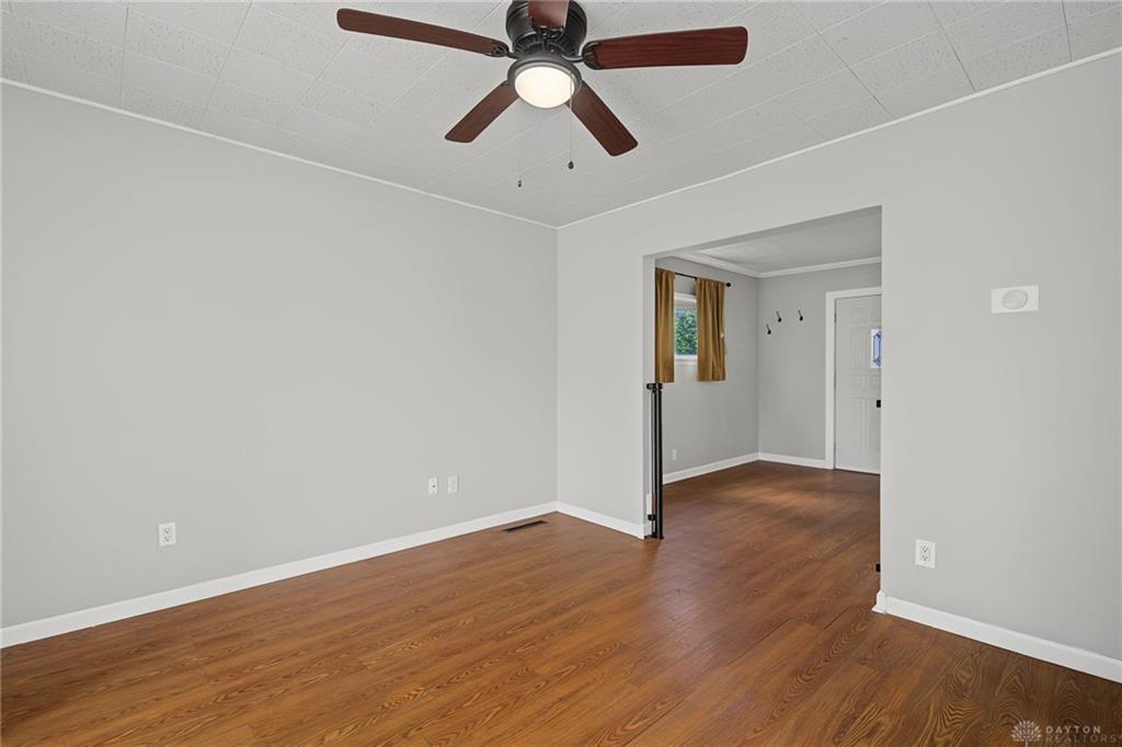 1630 Rosemont Property Photo 9