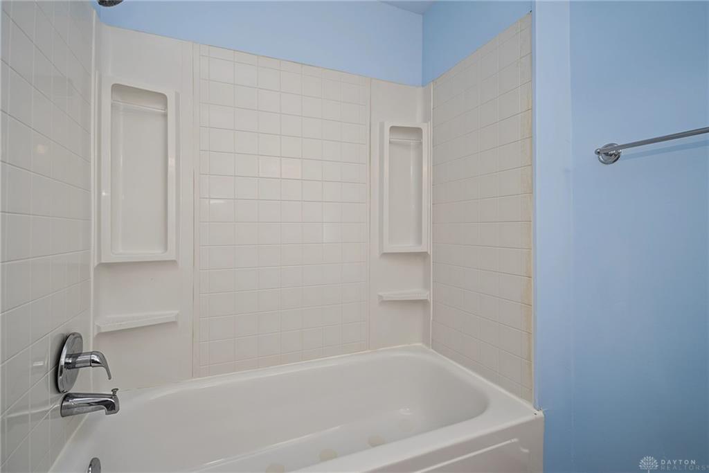 1630 Rosemont Property Photo 17