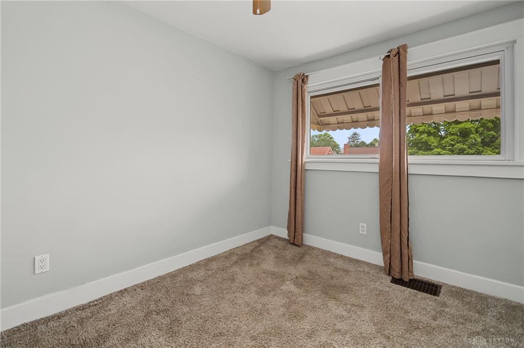 1630 Rosemont Property Photo 19