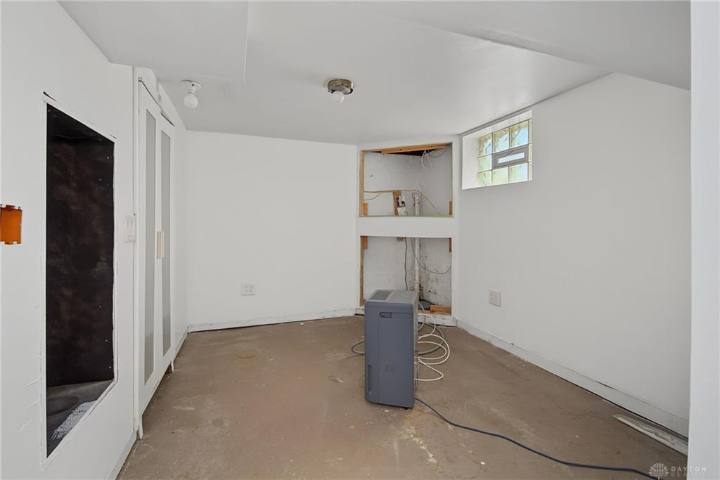 1630 Rosemont Property Photo 26