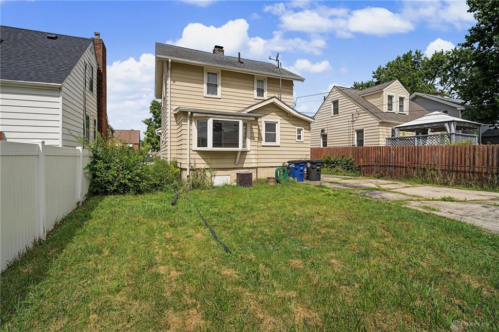 1630 Rosemont Property Photo 29