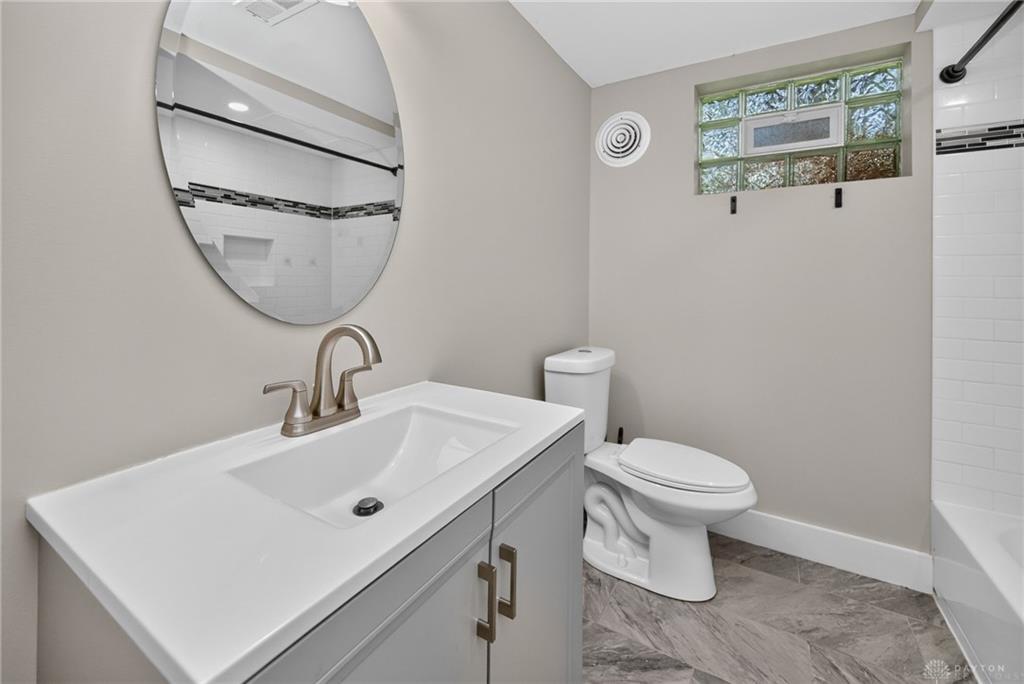 8261 Morrow Cozaddale Property Photo 34