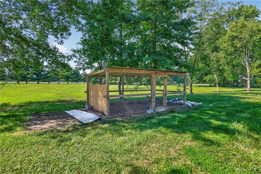 8261 Morrow Cozaddale Property Photo 44