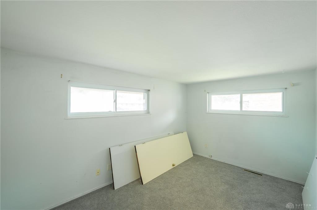 3888 Waterbury Property Photo 14