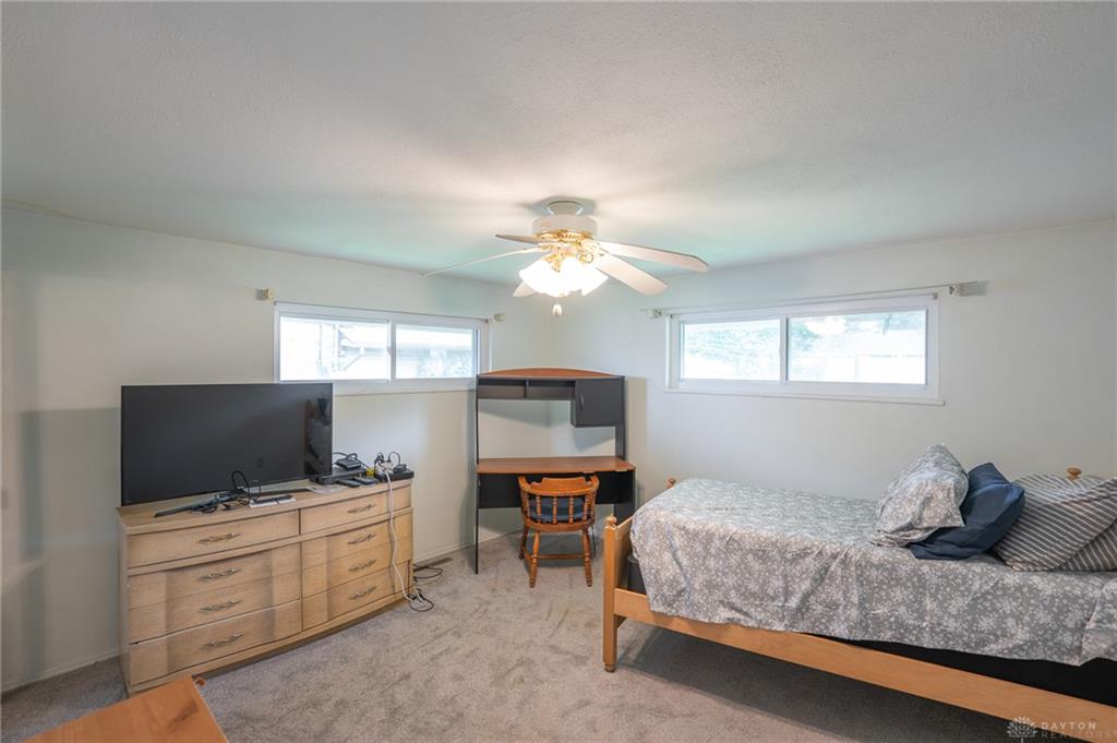 3888 Waterbury Property Photo 16
