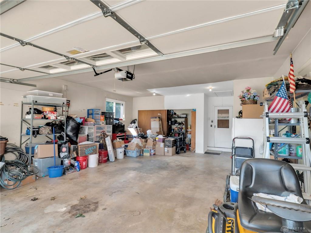995 Oak Dale Property Photo 47