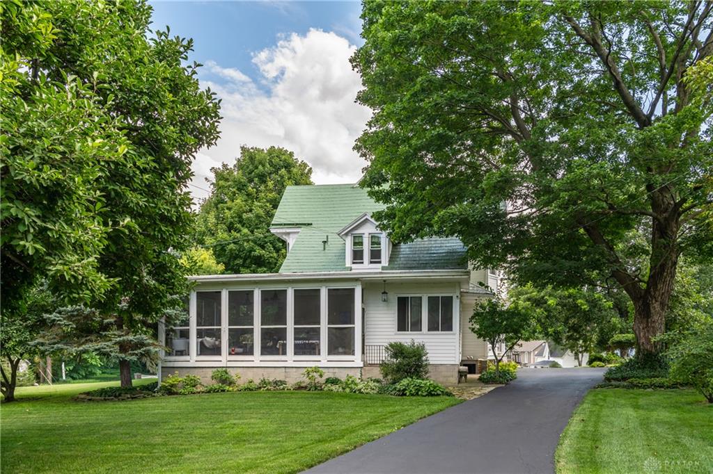 4 High Property Photo 7