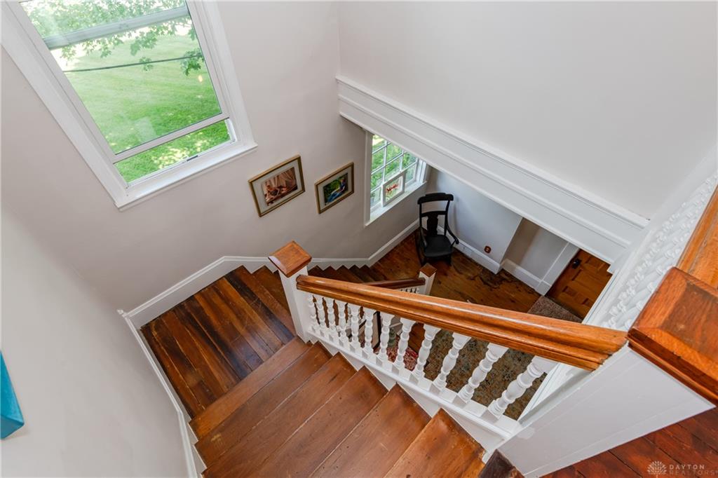 4 High Property Photo 25