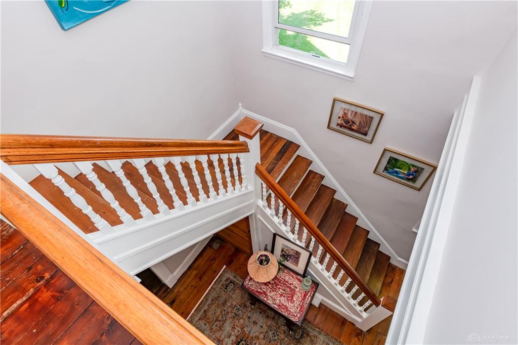 4 High Property Photo 26