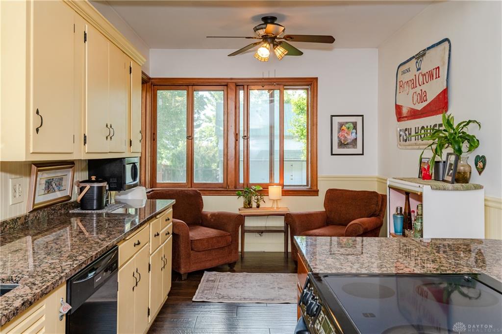 4 High Property Photo 38