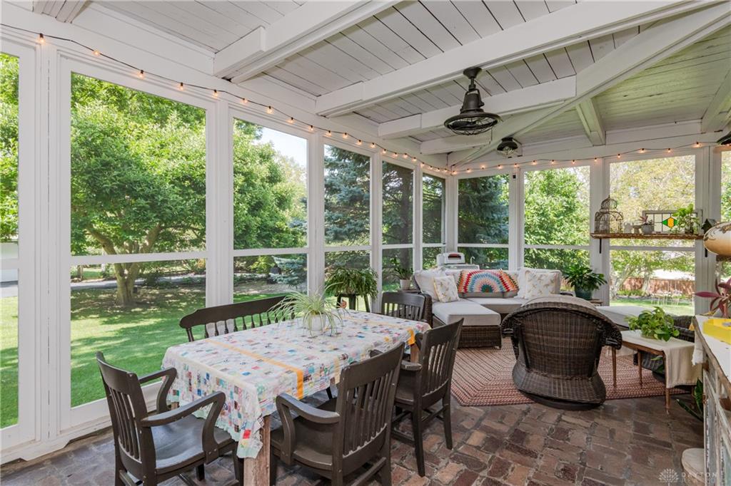 4 High Property Photo 46