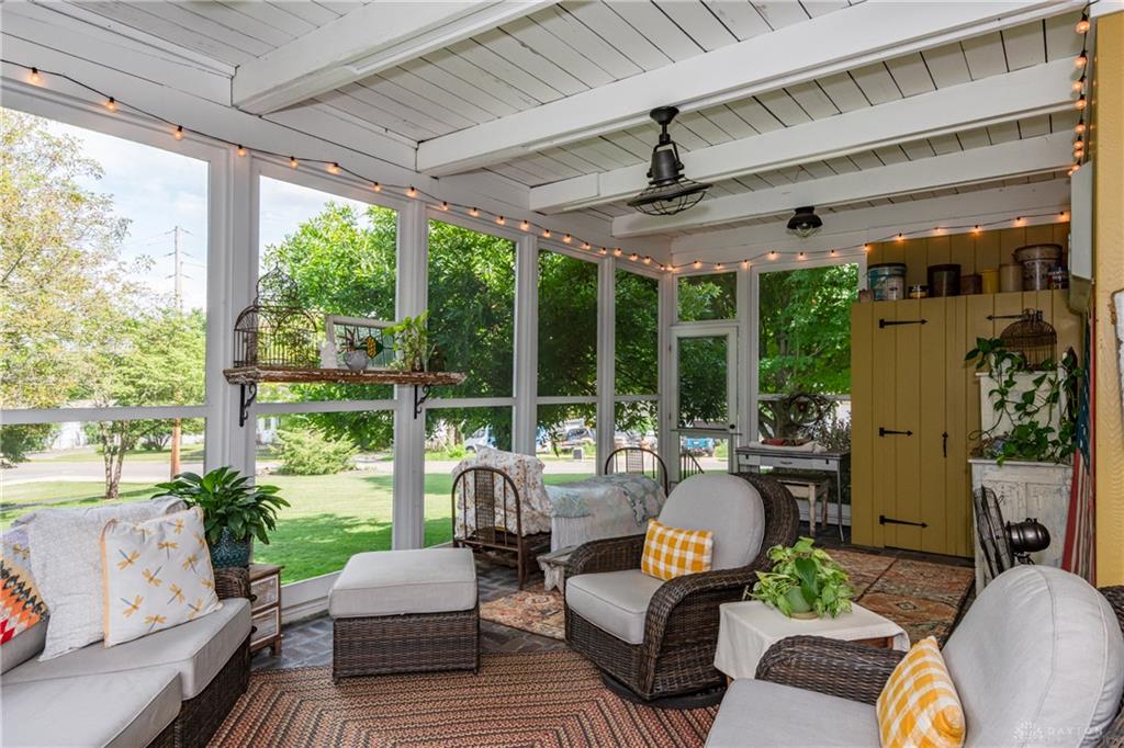 4 High Property Photo 48