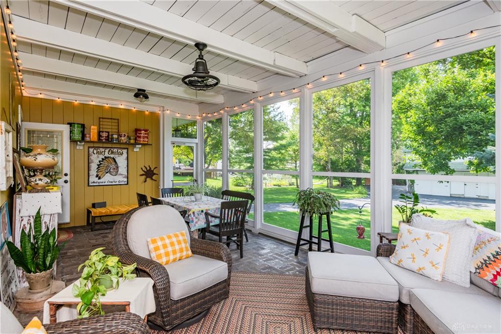 4 High Property Photo 50