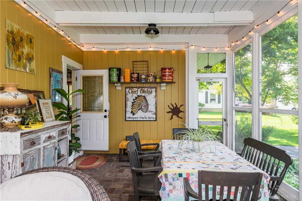 4 High Property Photo 51