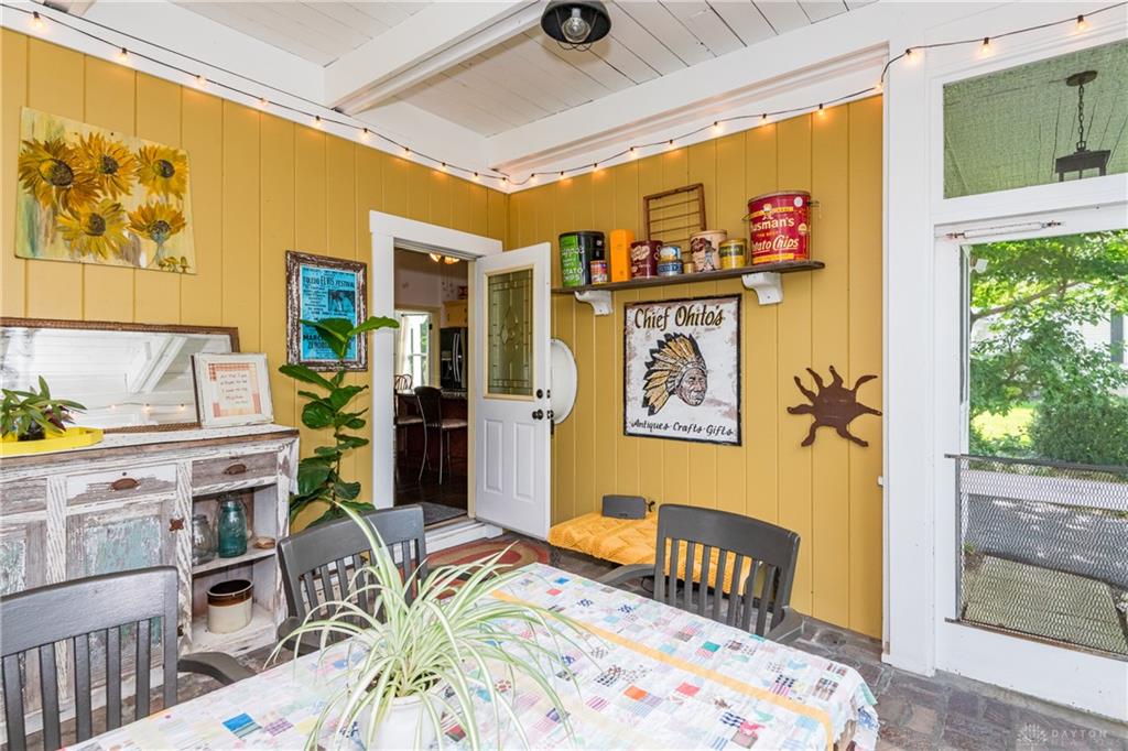 4 High Property Photo 52