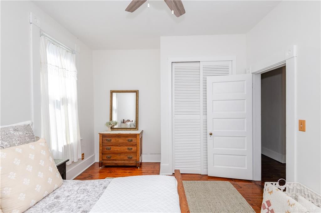 4 High Property Photo 55