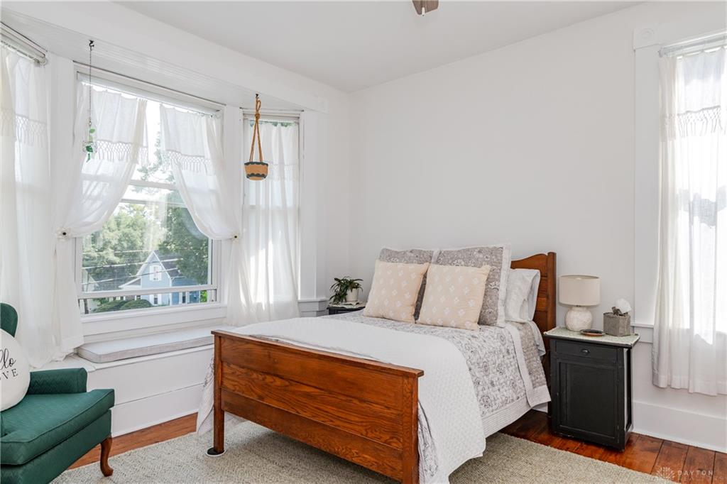 4 High Property Photo 56