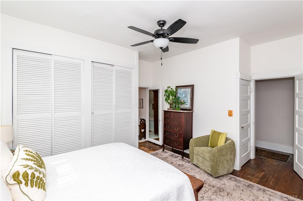4 High Property Photo 62