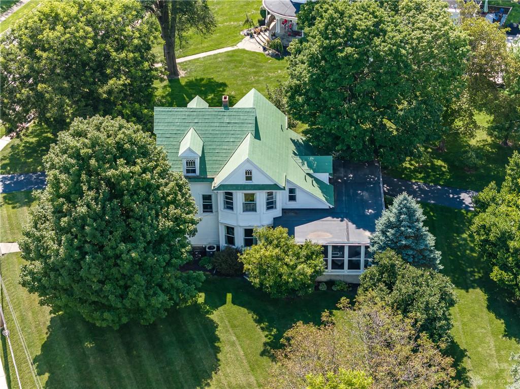 4 High Property Photo 89