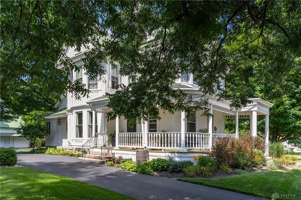 4 High Property Photo 91