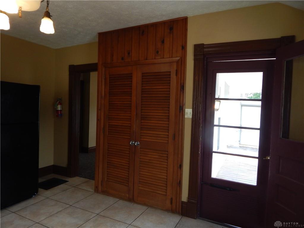 92 E Franklin Property Photo 8