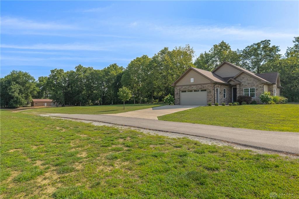 278 E Powell Property Photo 3