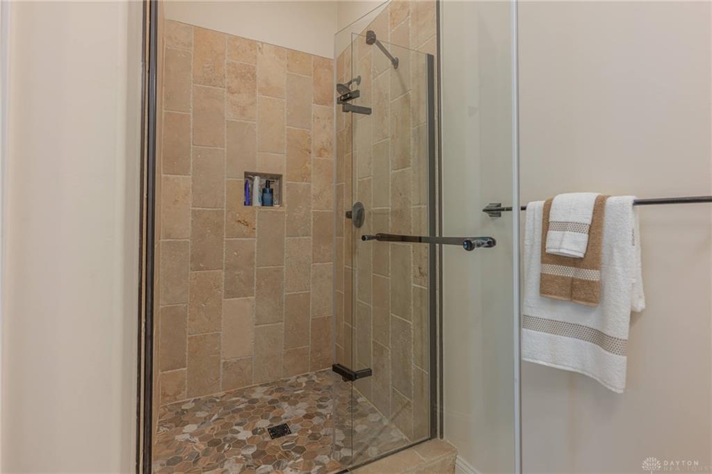278 E Powell Property Photo 31