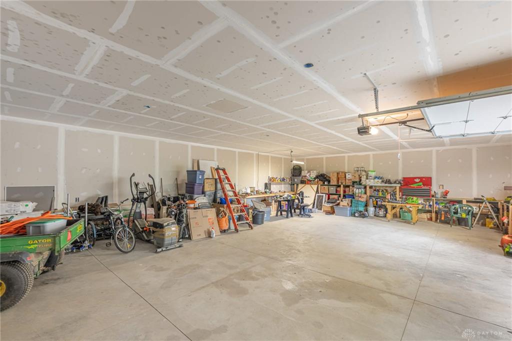 278 E Powell Property Photo 39