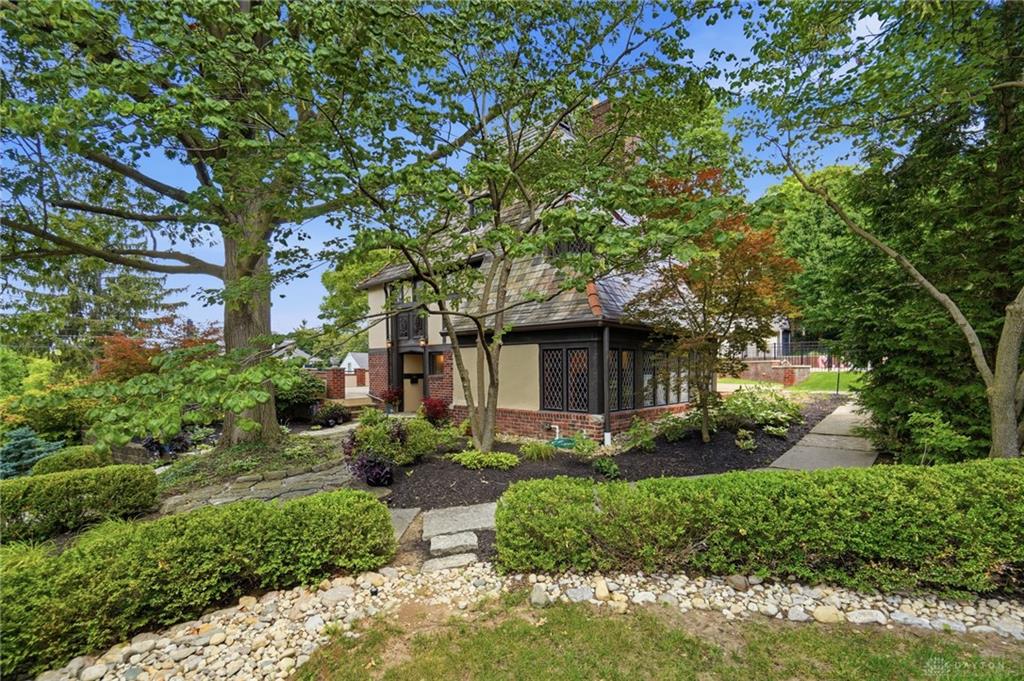 422 Glendora Property Photo 9