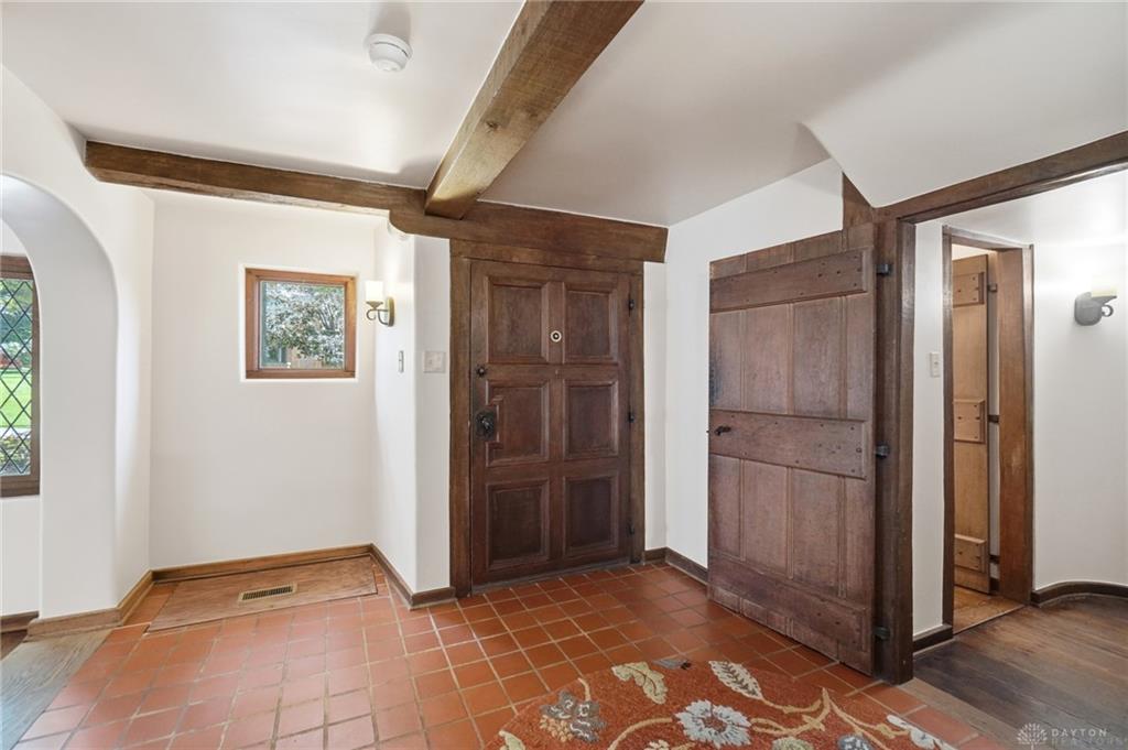 422 Glendora Property Photo 16
