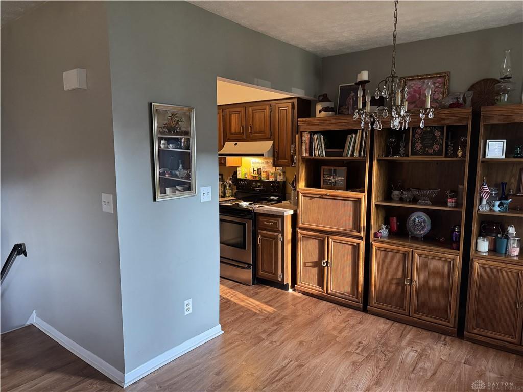 126 W Van Lake Property Photo 7