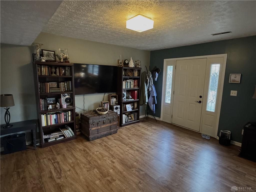 126 W Van Lake Property Photo 8